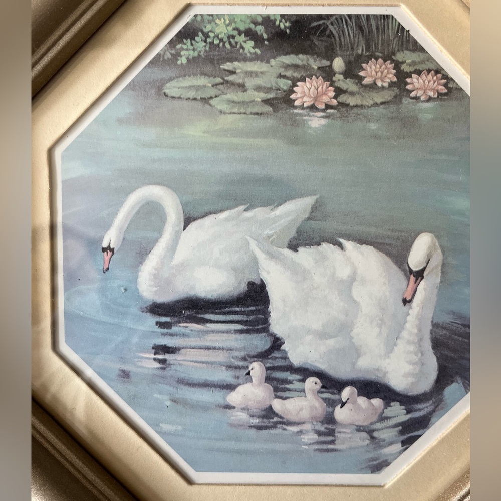 Vintage Homco Swan Prints Gold Tone Octagon Frames Wall Decor 2 Piece Set - Picture 7 of 11